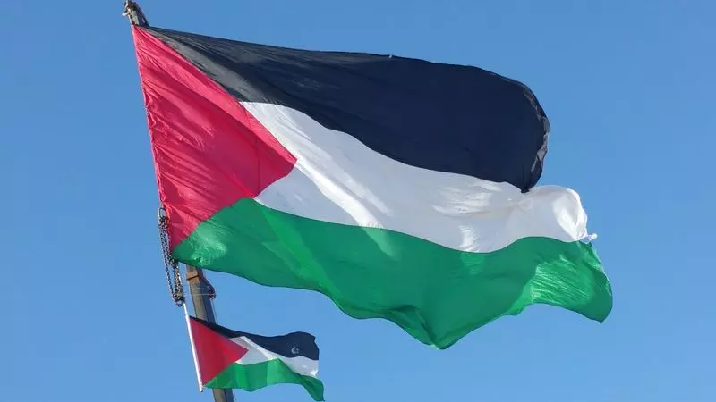 Man Booked For Allegedly Displaying Palestinian Flag During Eid Milad Procession In Ankola Man Booked For Allegedly Displaying Palestinian Flag During Eid Milad Procession In Ankola