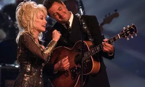 Tributes Pour In for Dolly Parton Tributes Pour In for Dolly Parton