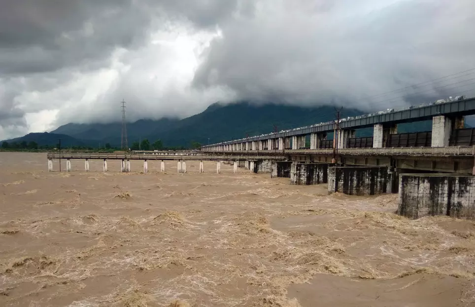 Gandak Water Level Recedes In Bihar After Nepal Flash Floods Gandak Water Level Recedes In Bihar After Nepal Flash Floods