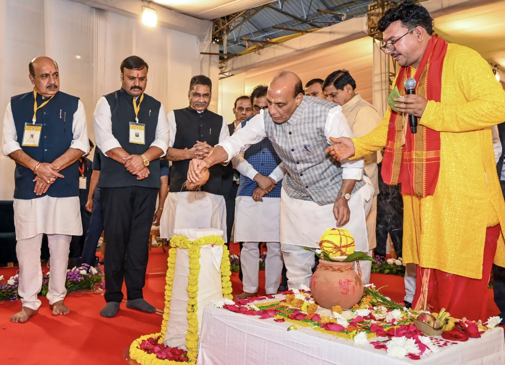 Indias Defence Production Rises Four-Fold In A Decade Taking Country Towards Self-Reliance: Rajnath Singh Indias Defence Production Rises Four-Fold In A Decade Taking Country Towards Self-Reliance: Rajnath Singh