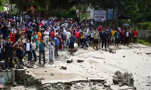 80 Maharashtra Tourists Stuck In Flood-Hit Nepal, 4 Are Safe : Govt 80 Maharashtra Tourists Stuck In Flood-Hit Nepal, 4 Are Safe : Govt