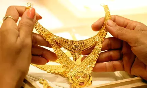 Gold Prices Rise Rs 231; Silver Falls Rs 568 In Futures Trade Gold Prices Rise Rs 231; Silver Falls Rs 568 In Futures Trade