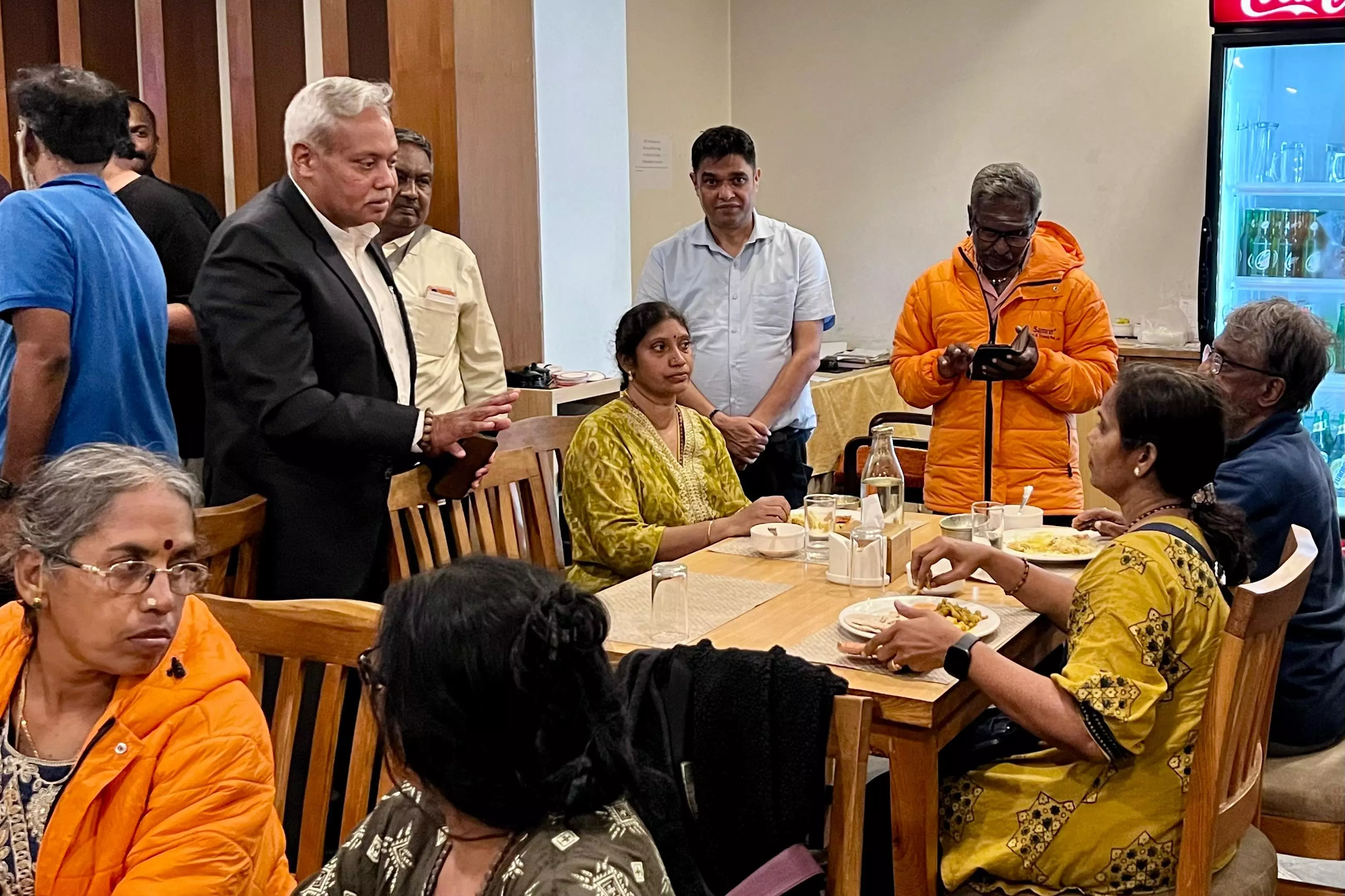 Rescued Tamils Reach Kathmandu; Ministers in Delhi to Coordinate Ops Rescued Tamils Reach Kathmandu; Ministers in Delhi to Coordinate Ops