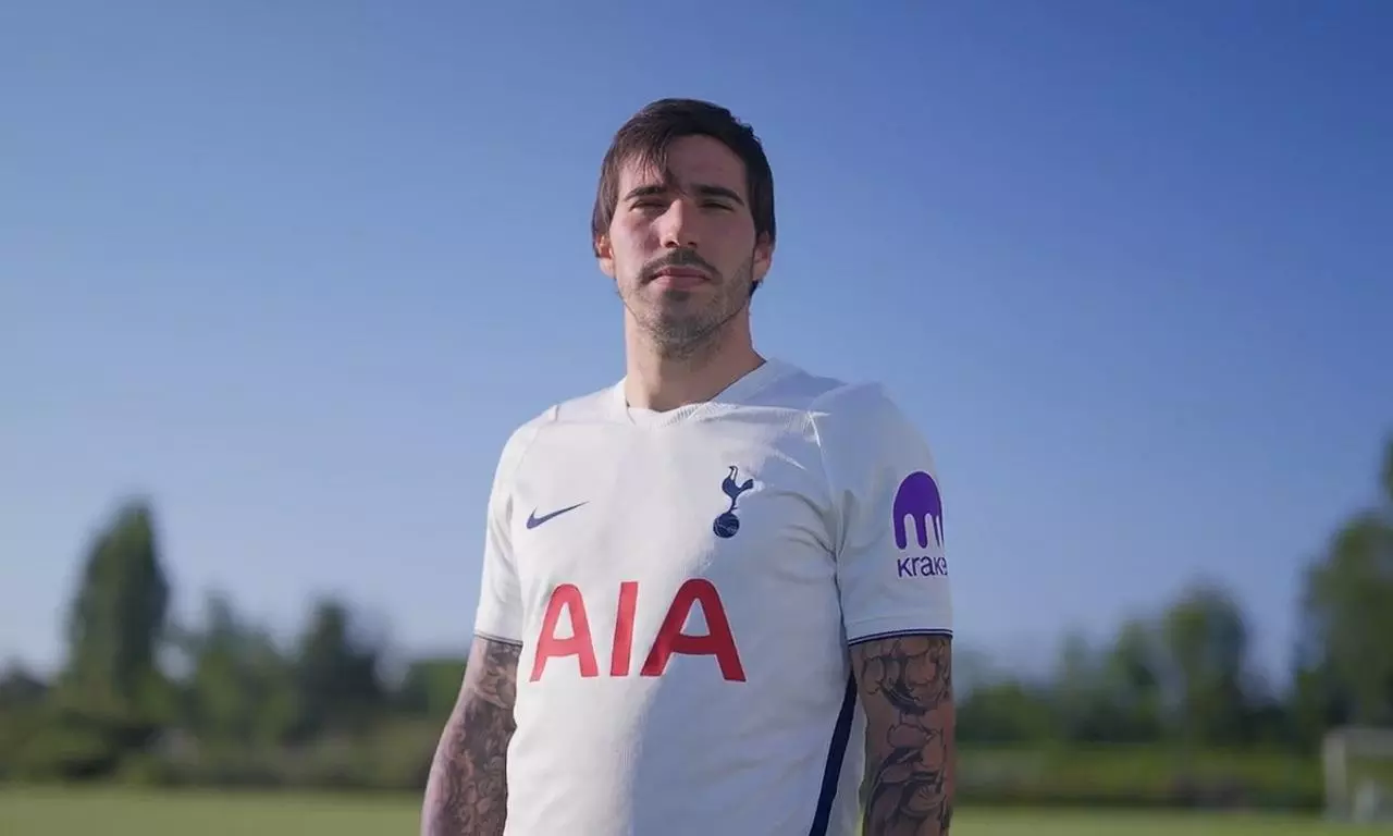 Fans Are One of Best Things About Tottenham Hotspur Stadium: Sandro Tonali Fans Are One of Best Things About Tottenham Hotspur Stadium: Sandro Tonali