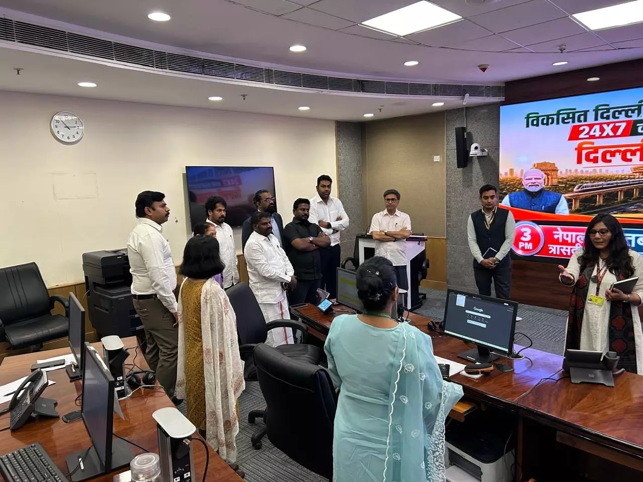 21 Rescued Tamil Nadu Tourists Land in Delhi 21 Rescued Tamil Nadu Tourists Land in Delhi