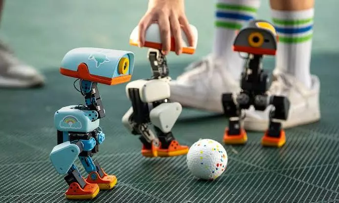 Hugging Face Unveils $400 Duck-Like Robot That Can Sing and Skate Hugging Face Unveils $400 Duck-Like Robot That Can Sing and Skate