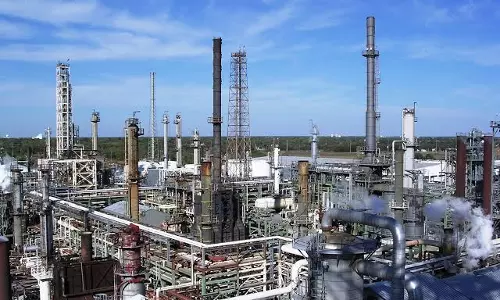 India’s Industrial Output Drops To 6.7 pc in July from 8.8 pc in June India’s Industrial Output Drops To 6.7 pc in July from 8.8 pc in June