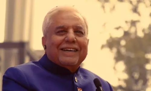 Loan Controversy--Subash Chandra says Mukesh Ambani tried to takeover Zee