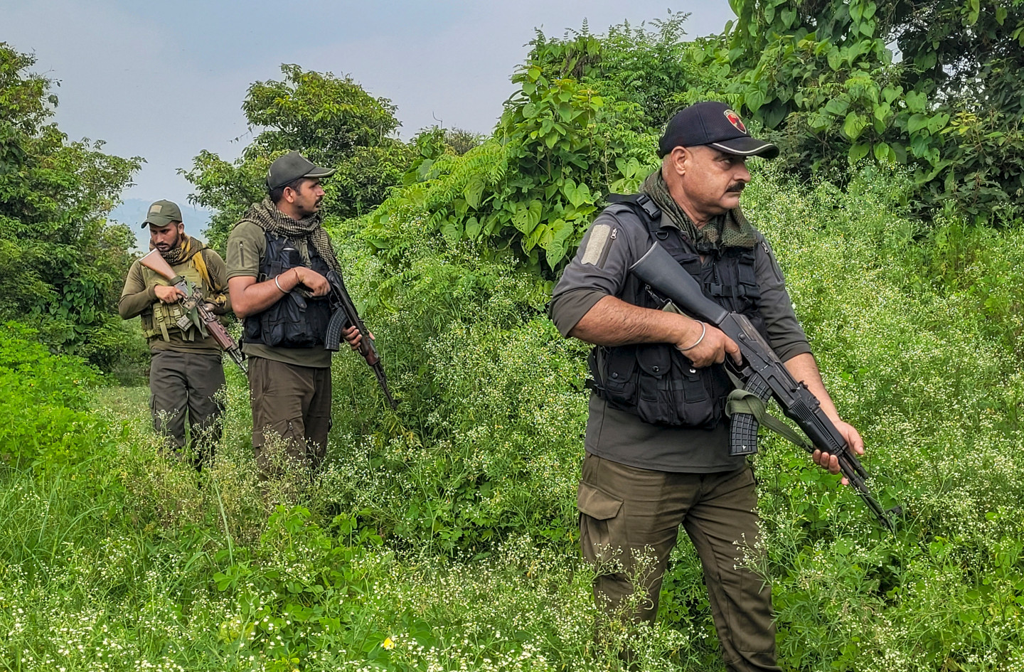Pak Drones Spotted Along LoC in Rajouri, Search Un