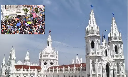 Nagapattinam: Thousands Gather At Velankanni For Annual Feast Nagapattinam: Thousands Gather At Velankanni For Annual Feast