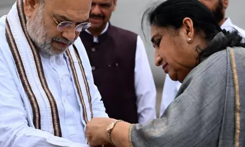 Maharashtra: Sunetra Pawar Ties Rakhi To Shah Maharashtra: Sunetra Pawar Ties Rakhi To Shah