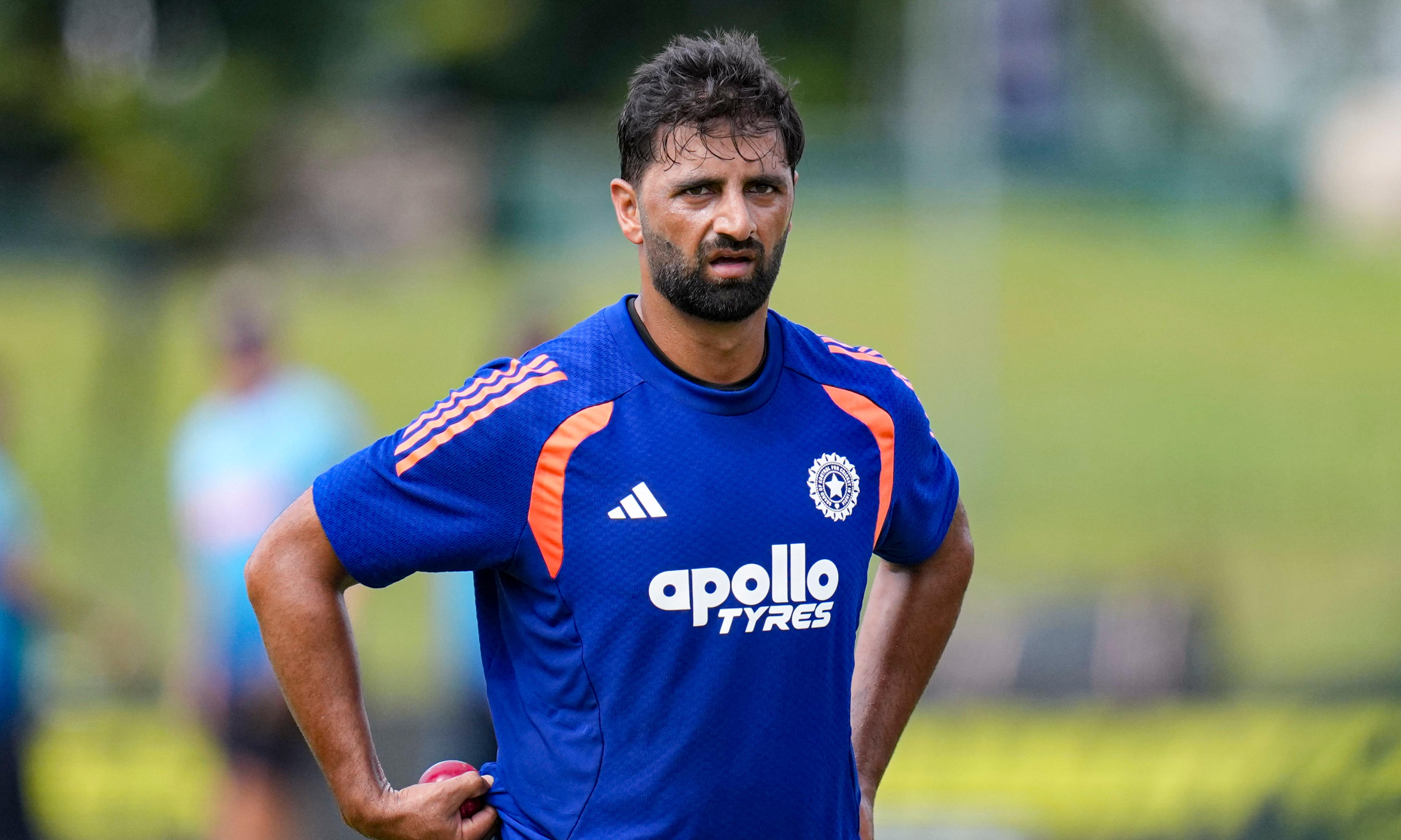 Auqib Nabi To Play Three Matches For Surrey in Cou