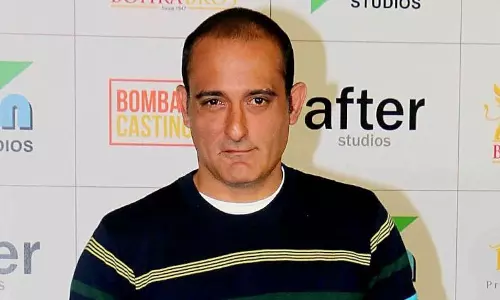 Akshaye Khanna Skips ‘Dil Chahta Hai’ Reunion Akshaye Khanna Skips ‘Dil Chahta Hai’ Reunion