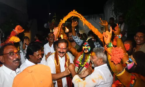 Bapujinagar Turns Festive As Bonalu Celebrations Draw Devotees Bapujinagar Turns Festive As Bonalu Celebrations Draw Devotees