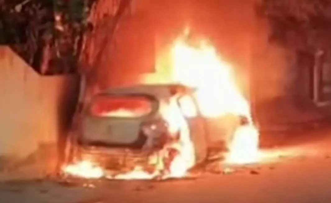Kerala Man Burnt To Death After Moving Car Catches Fire In Thiruvananthapuram Kerala Man Burnt To Death After Moving Car Catches Fire In Thiruvananthapuram