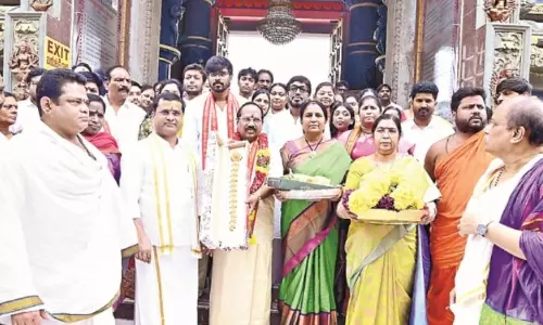 Vijayawada: Gold Braid Worth Rs. 11 Lakh Offered to Kanaka Durga Vijayawada: Gold Braid Worth Rs. 11 Lakh Offered to Kanaka Durga