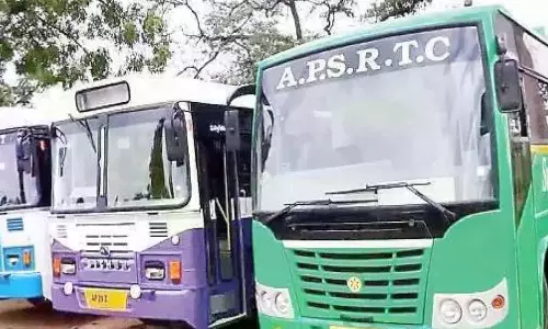 APSRTC Using On-Call Drivers Raises Safety, Punctuality Concerns APSRTC Using On-Call Drivers Raises Safety, Punctuality Concerns