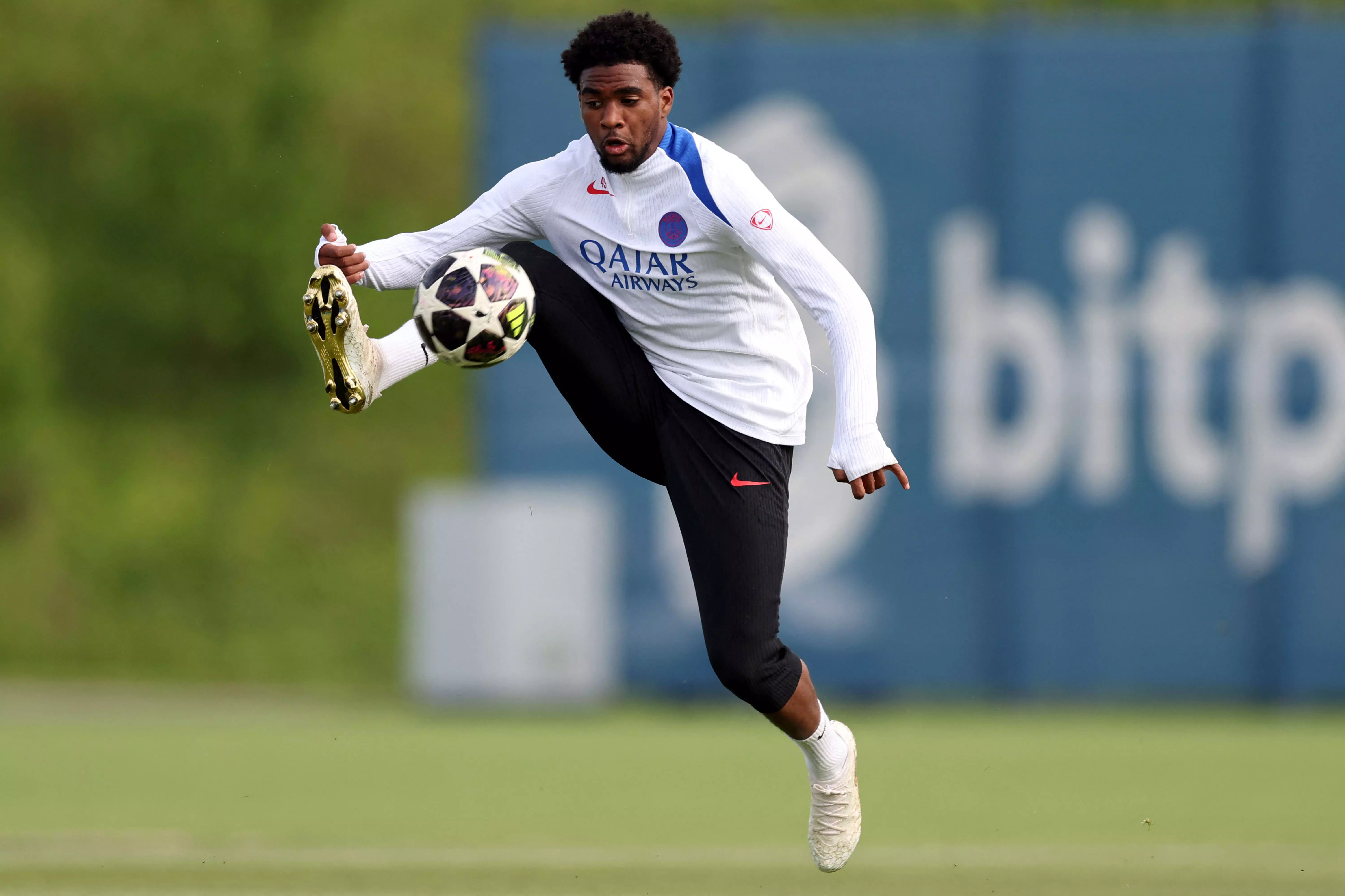 Aston Villa Sign Senegal Winger Mbaye From Paris Saint-Germain Aston Villa Sign Senegal Winger Mbaye From Paris Saint-Germain