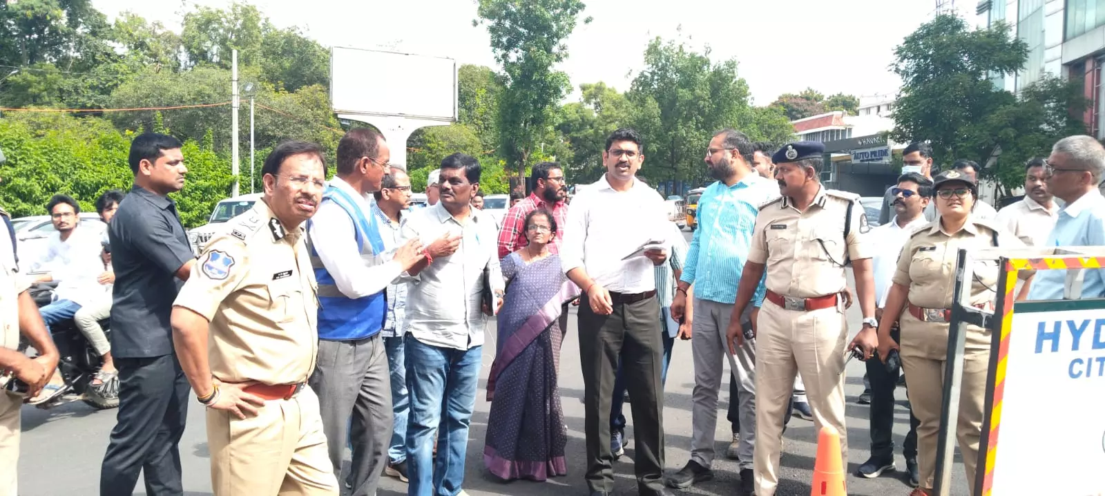 Officials Inspect KBR Park Flyover Electrical Network Shifting Works Officials Inspect KBR Park Flyover Electrical Network Shifting Works