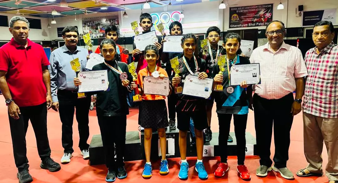 Paddlers Adhira and Vihaan Claim Under-13 Titles at GSM Paddlers Adhira and Vihaan Claim Under-13 Titles at GSM