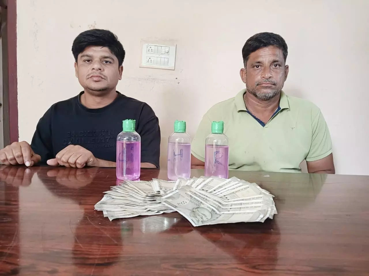 Forest Beat Officer Caught in ACB Trap Forest Beat Officer Caught in ACB Trap