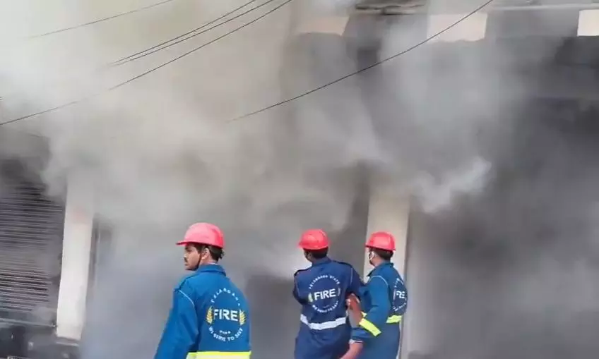 Fire Breaks Out at Bakery in Karimnagar Fire Breaks Out at Bakery in Karimnagar