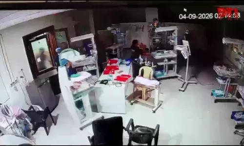 Chhatrapati Sambhajinagar: 9 Infants Evacuated As Fire Erupts In NICU of Pvt Hospital Chhatrapati Sambhajinagar: 9 Infants Evacuated As Fire Erupts In NICU of Pvt Hospital