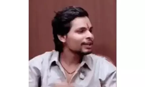 Delhi Police Detains Hindutva Influencer Swatantra Bhardwaj Delhi Police Detains Hindutva Influencer Swatantra Bhardwaj