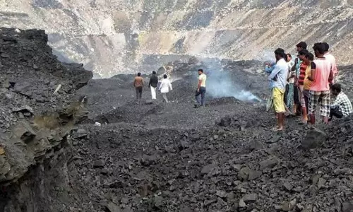Singareni Staff Asked To Ramp Up Coal Production To 1.9 Lakh Tonnes Daily To Meet Power Demand Singareni Staff Asked To Ramp Up Coal Production To 1.9 Lakh Tonnes Daily To Meet Power Demand