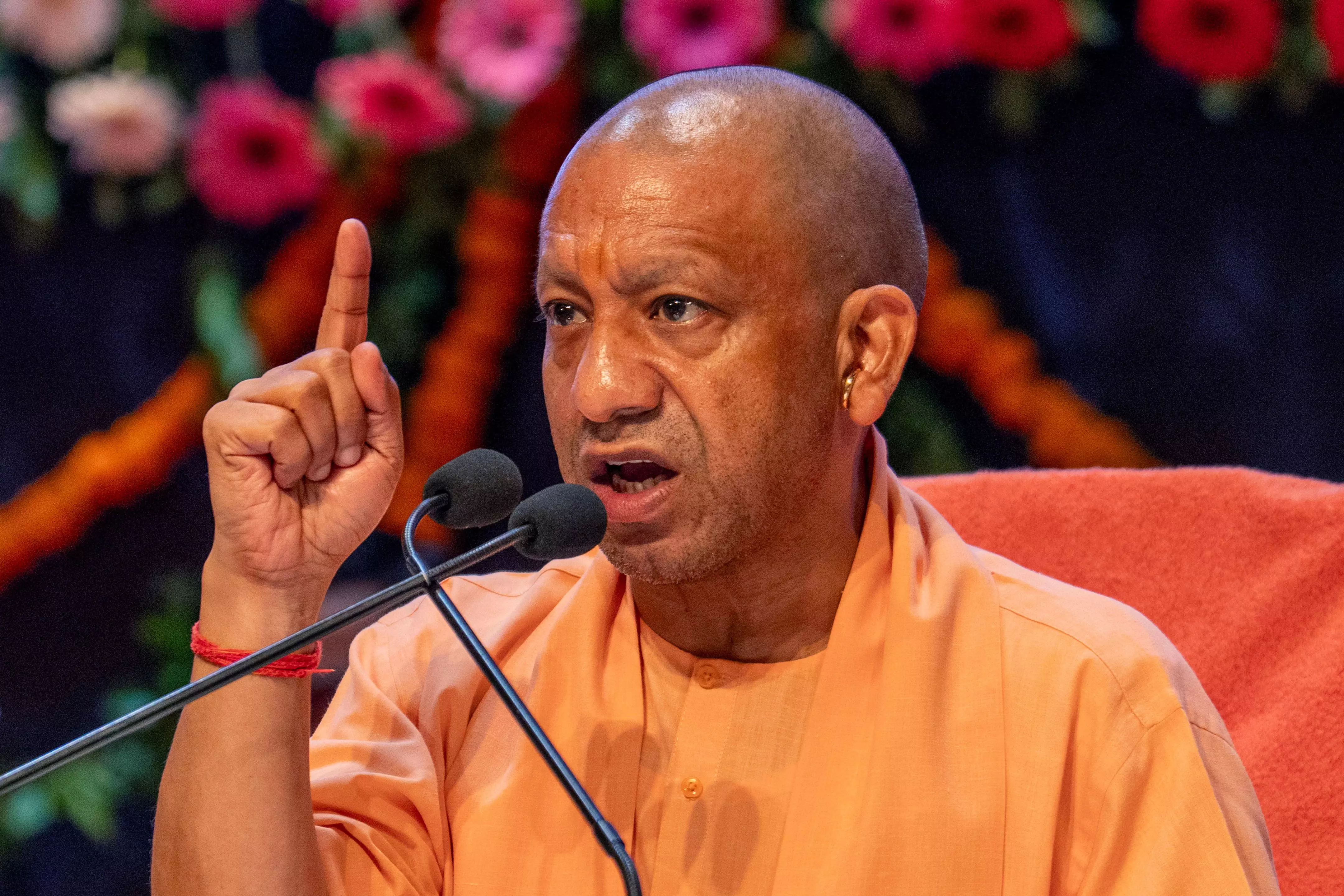CM Yogi to Visit Varanasi Today, Conduct Aerial Survey of Flood-Hit Areas CM Yogi to Visit Varanasi Today, Conduct Aerial Survey of Flood-Hit Areas