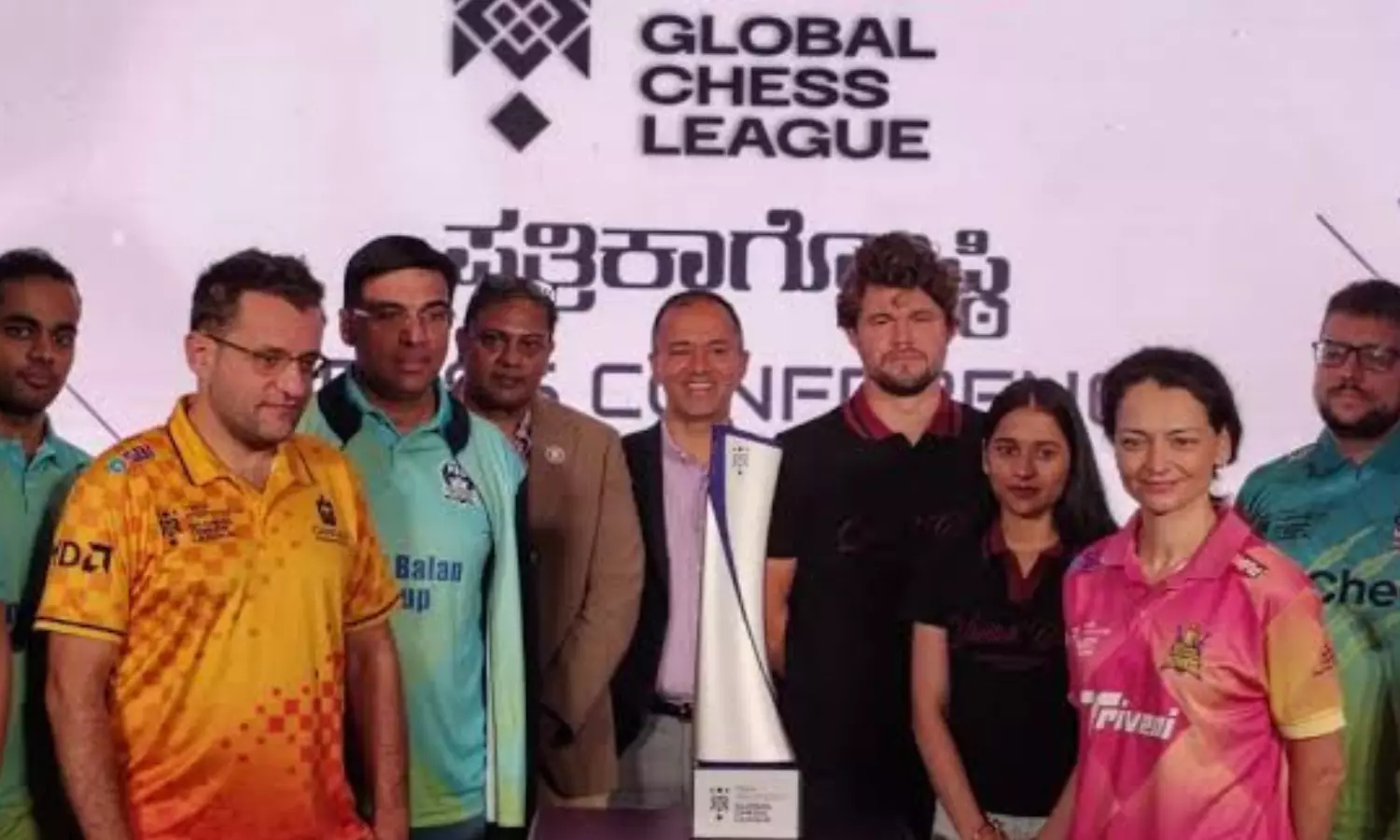 Tech Mahindra Global Chess League Season 4 Trophy Unveiled World’s Top Chess Stars Tech Mahindra Global Chess League Season 4 Trophy Unveiled World’s Top Chess Stars