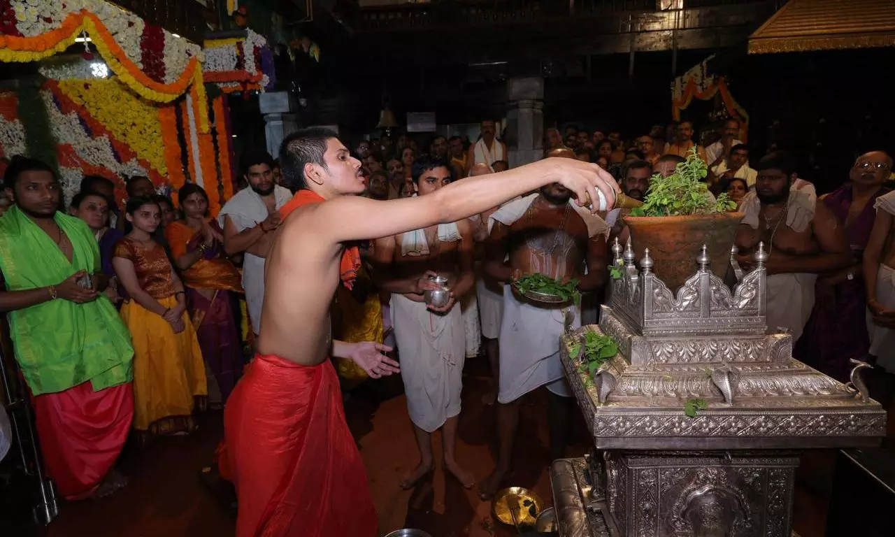 Udupi Comes Alive As Krishna Janmashtami, Vittlapindi Draw Thousands Udupi Comes Alive As Krishna Janmashtami, Vittlapindi Draw Thousands