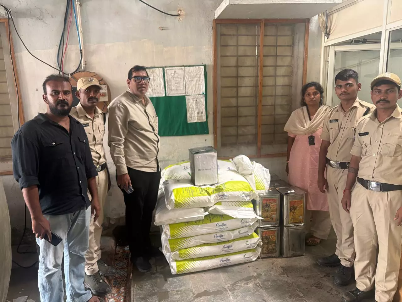 Three Dairies Lose Licences Over Unhygienic Paneer Three Dairies Lose Licences Over Unhygienic Paneer