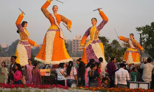 VHP Bars Muslims From Garba, Dandiya Events Across Maharashtra VHP Bars Muslims From Garba, Dandiya Events Across Maharashtra
