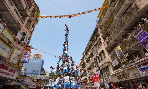 Maharashtra: 7-Yr-Old Boy Among 2 Dead in Dahi Handi Celebrations Maharashtra: 7-Yr-Old Boy Among 2 Dead in Dahi Handi Celebrations