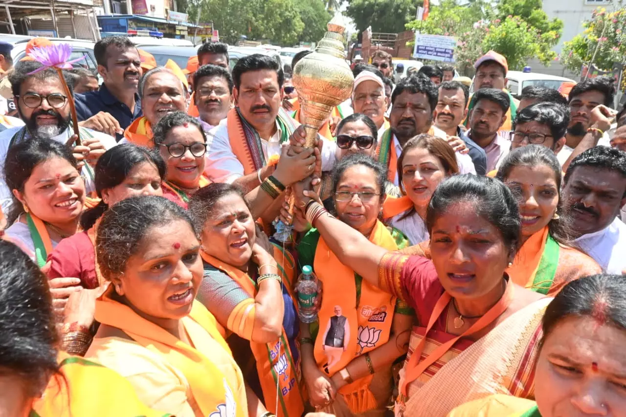 Karnataka: Vijayendra Questions Khader’s ‘Clean Chit’ Remark On Nagendra Karnataka: Vijayendra Questions Khader’s ‘Clean Chit’ Remark On Nagendra