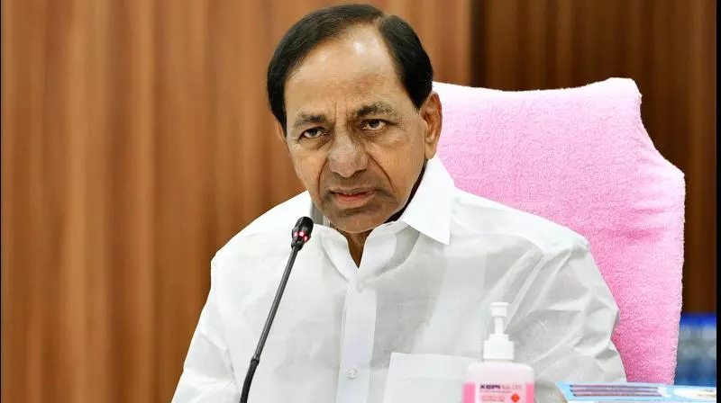 KCR To Hit The Streets, Picks Kaleshwaram, Palamuru Projects To Take On Govt KCR To Hit The Streets, Picks Kaleshwaram, Palamuru Projects To Take On Govt