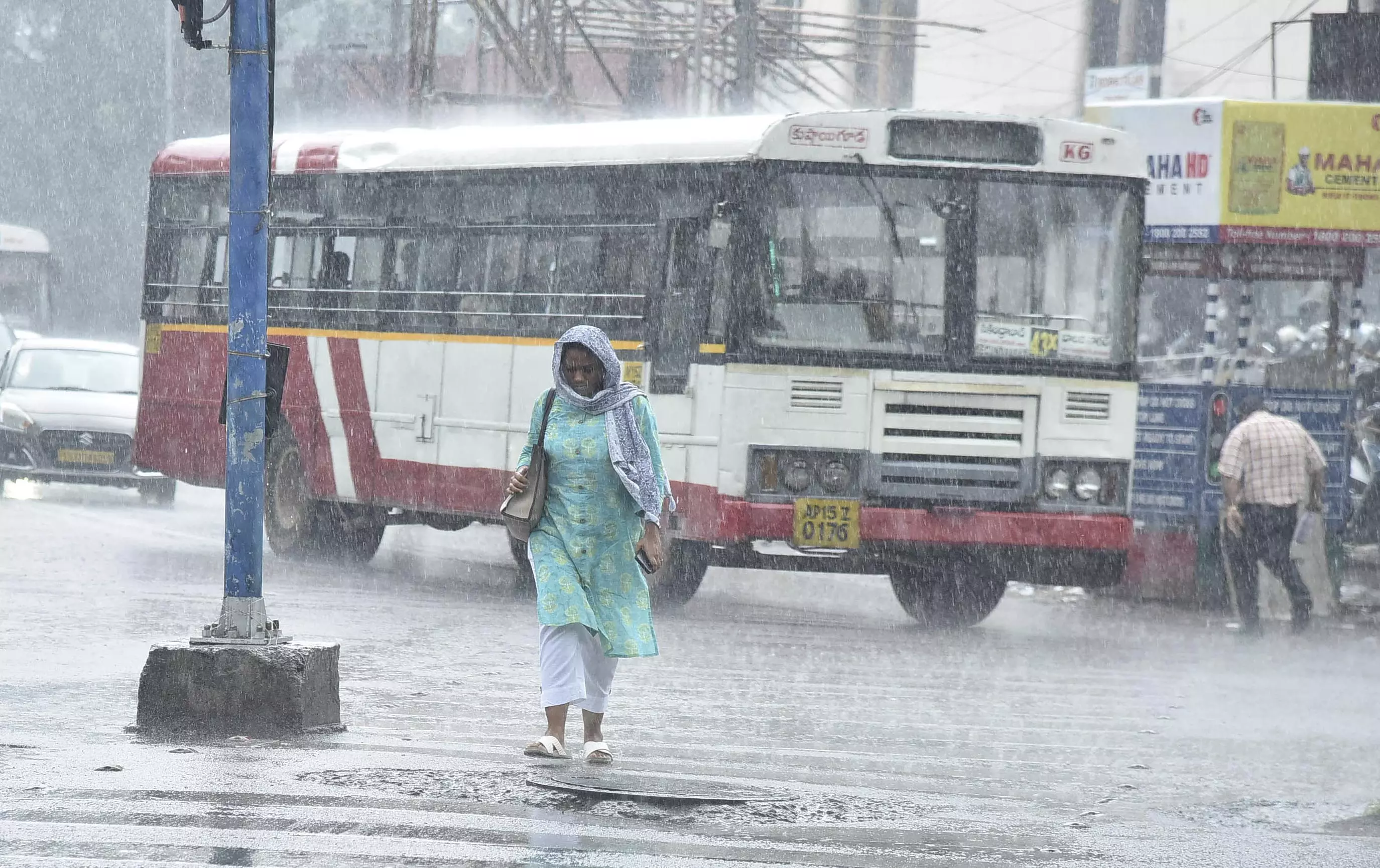 Scattered Thunderstorms Likely Across Telangana From Afternoon Scattered Thunderstorms Likely Across Telangana From Afternoon
