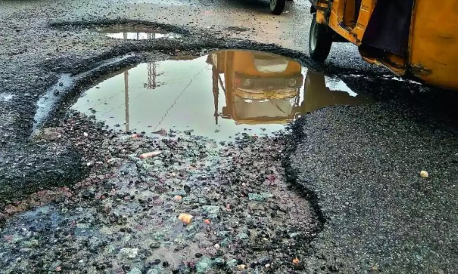 VMC Introduces BT Pothole Doctor In Vizag VMC Introduces BT Pothole Doctor In Vizag