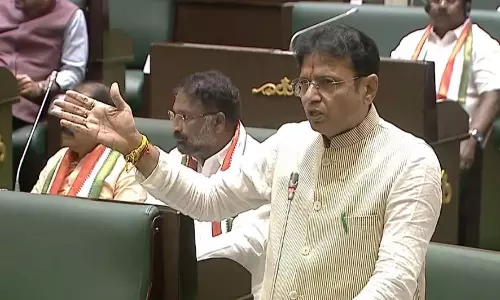 BRS Leaders Assulted Cops, Insulted Speaker; KCR Must Take Blame: Minister Sridhar Babu BRS Leaders Assulted Cops, Insulted Speaker; KCR Must Take Blame: Minister Sridhar Babu
