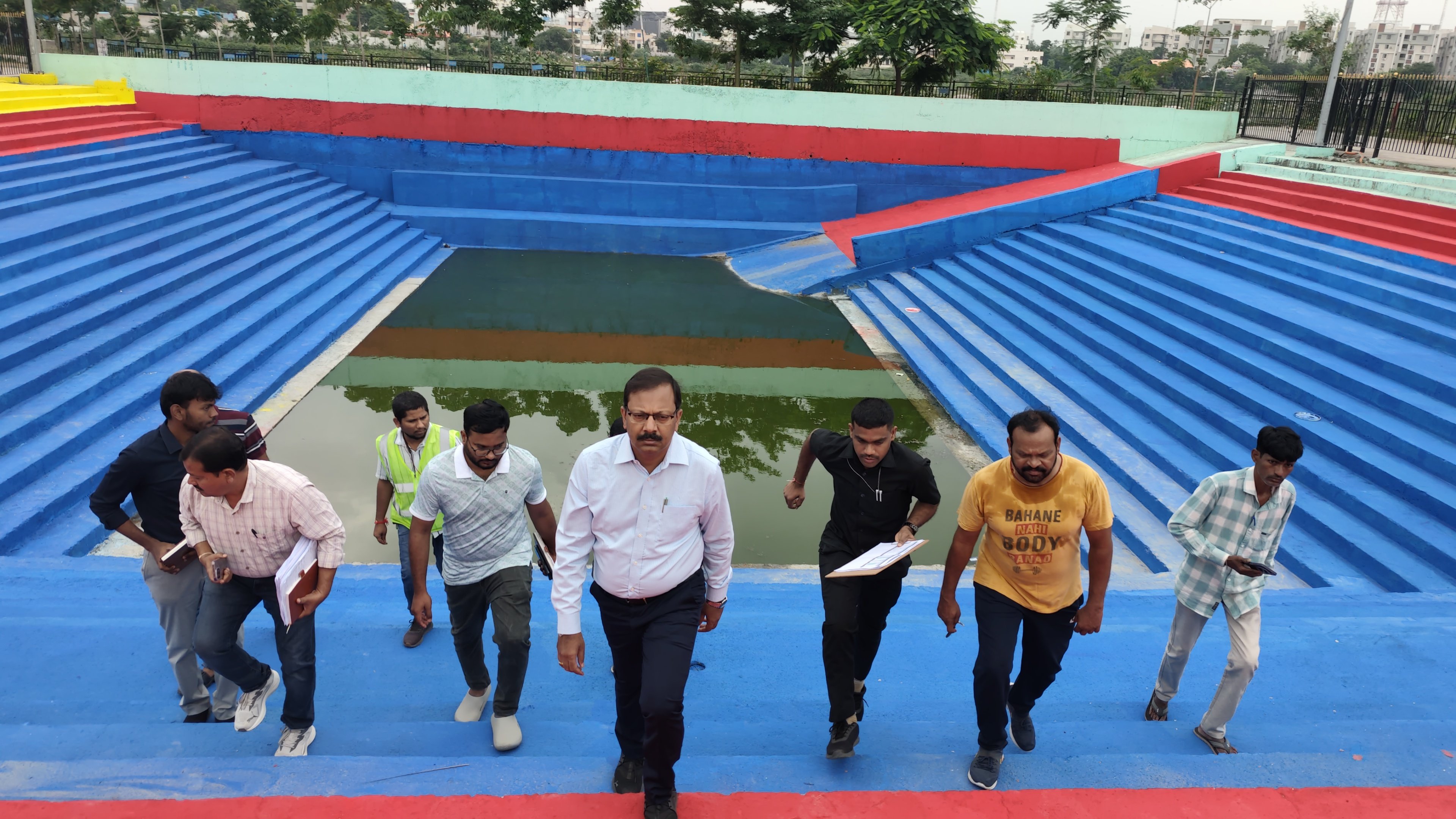 MMC Commissioner Inspects Ganesh Immersion Arrangements at Mansoorabad