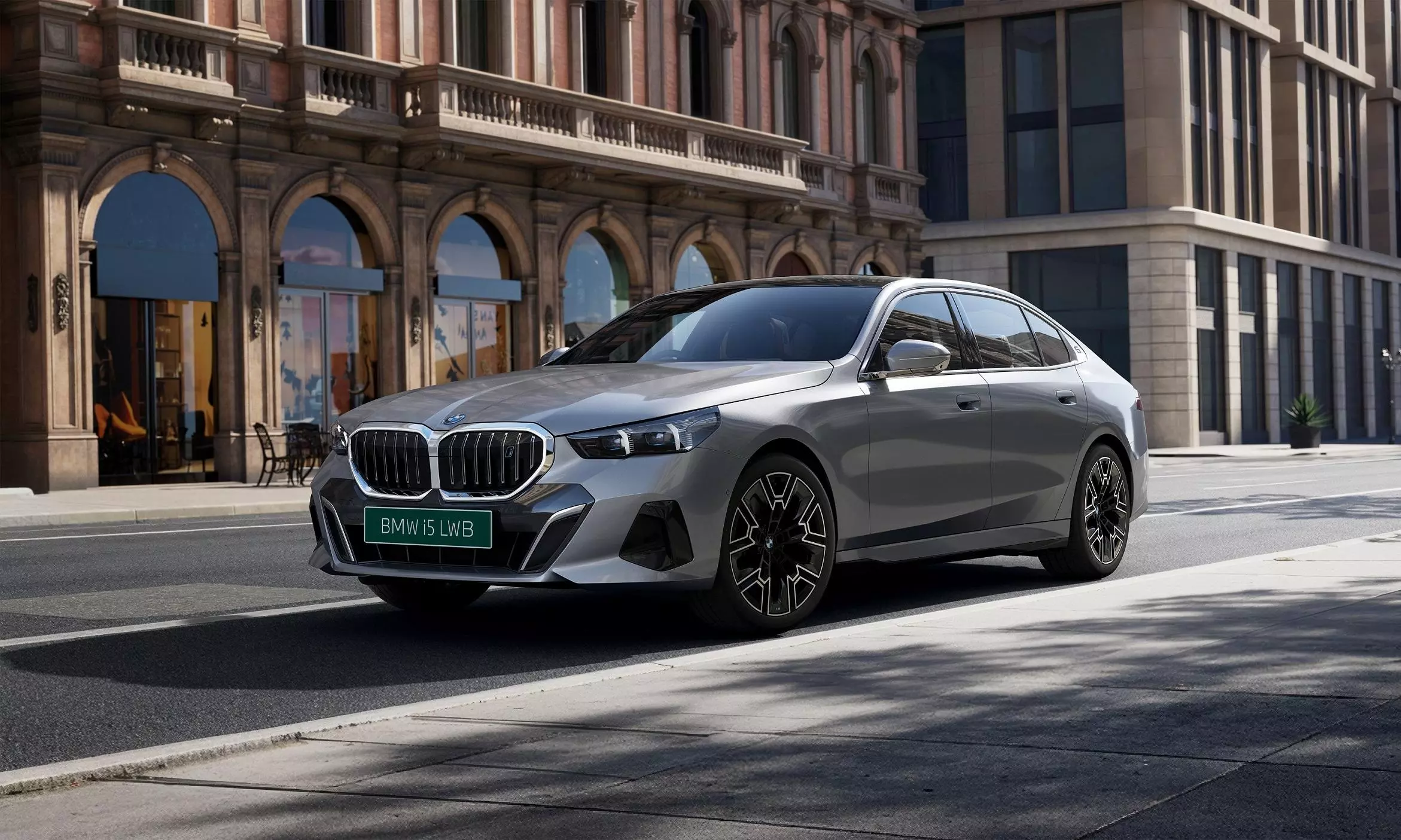 BMW Brings its First Ever i5 LWB at Rs 79.6 Lakh BMW Brings its First Ever i5 LWB at Rs 79.6 Lakh