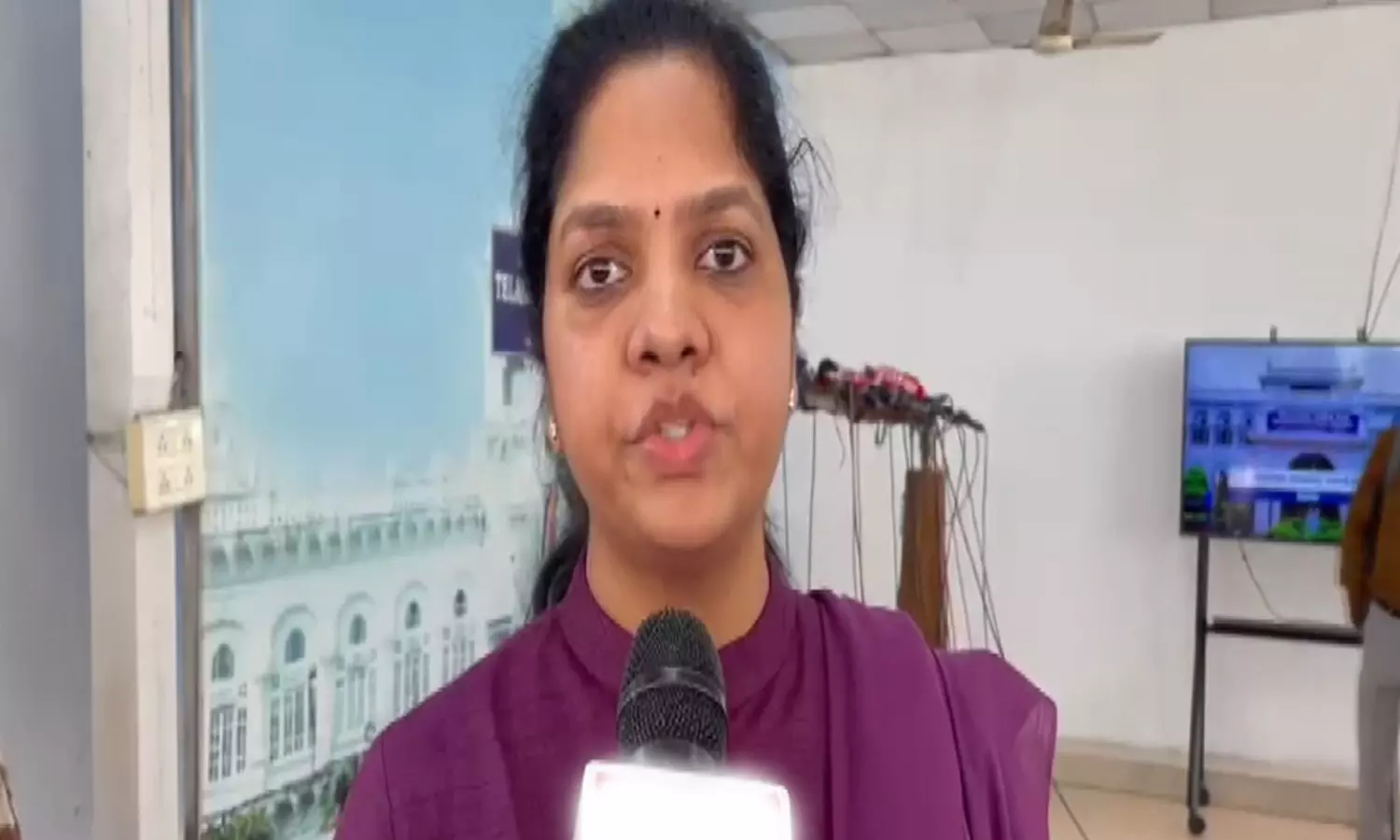 BRS Disrupting Assembly Instead of Raising Public Issues: Congress MLA Parnika BRS Disrupting Assembly Instead of Raising Public Issues: Congress MLA Parnika