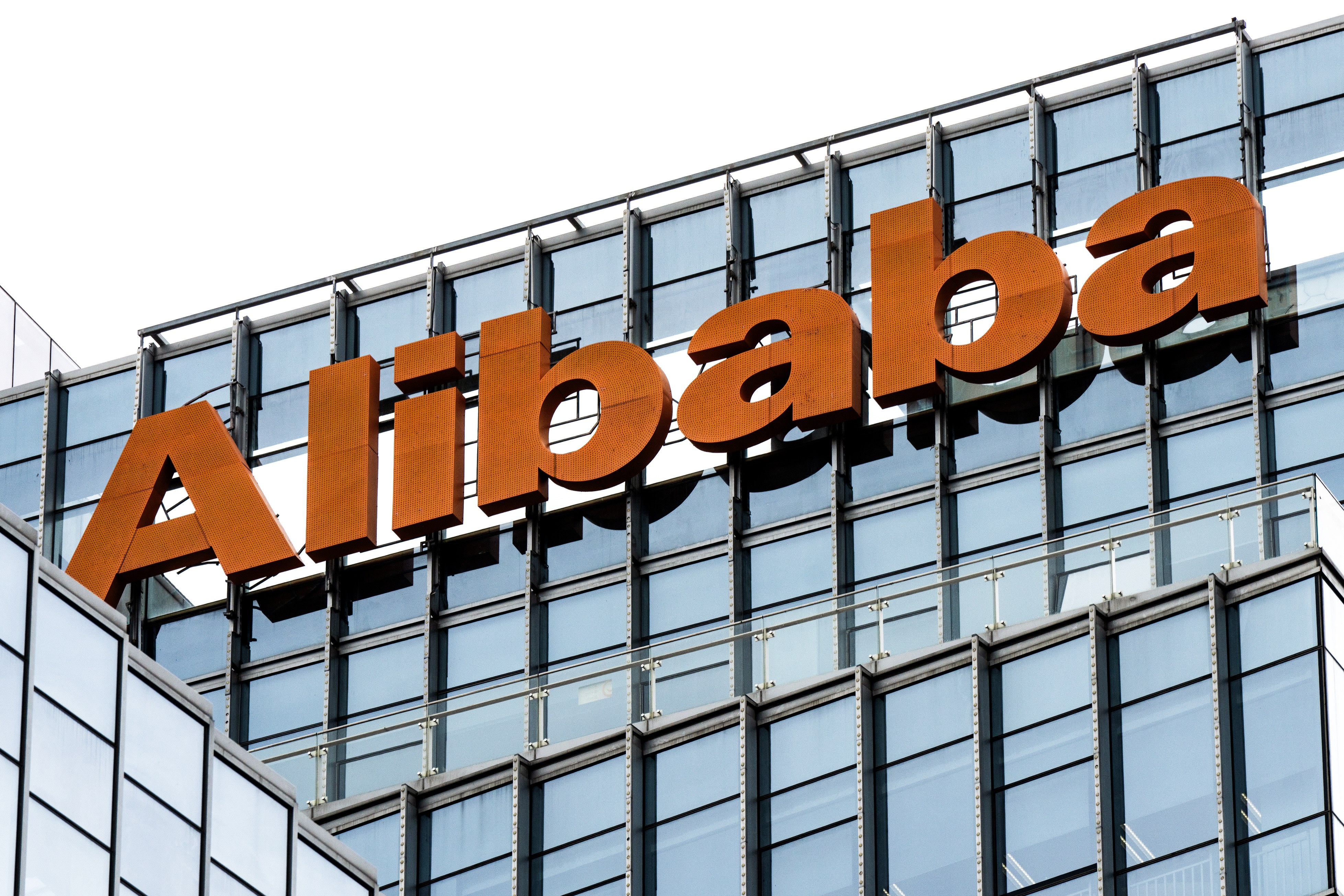 US Says Alibaba, DeepSeek Have ‘Systematically’ Siphoned AI Models