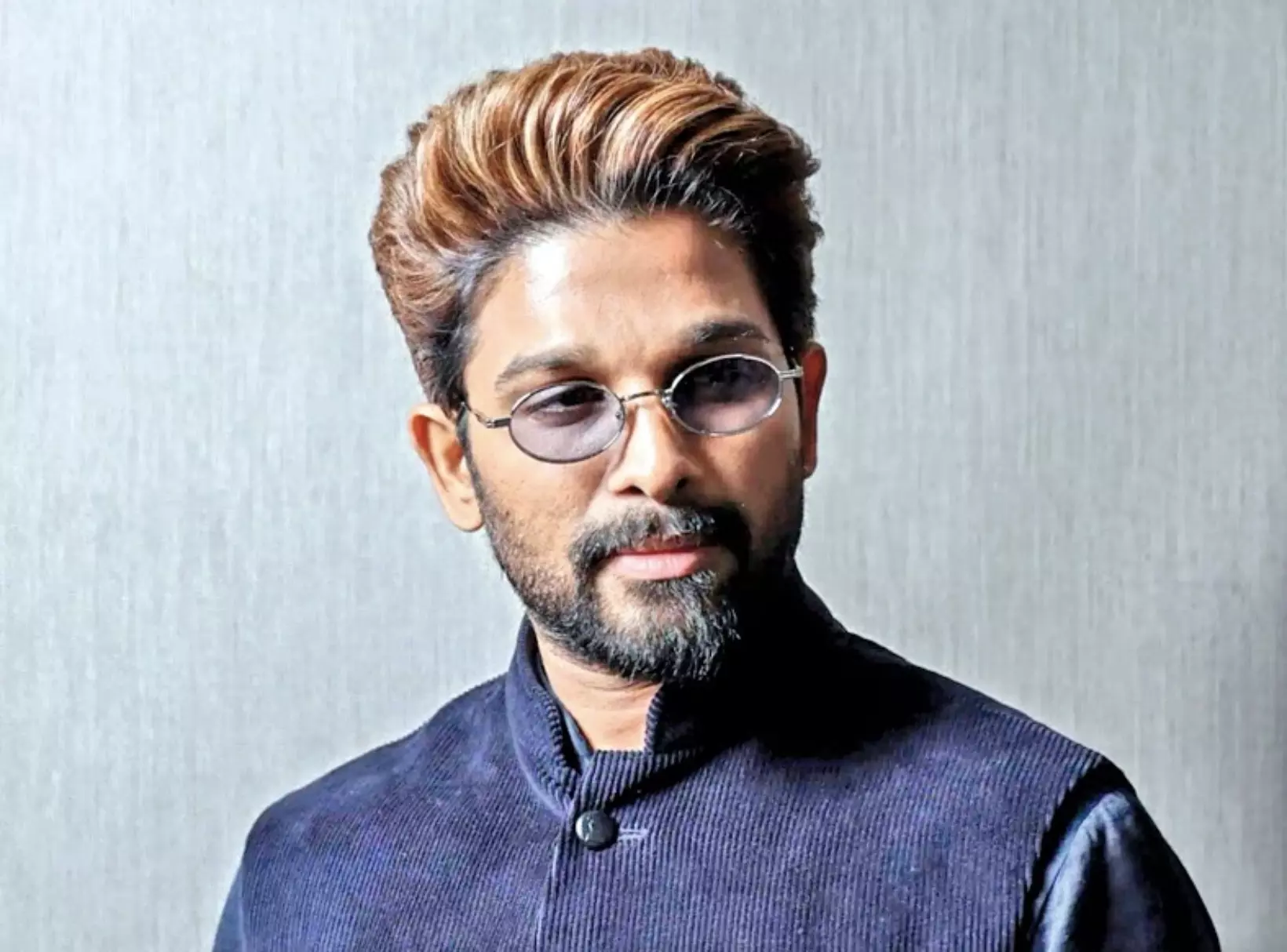 Allu’s `100-Crore Blessing Allu’s `100-Crore Blessing