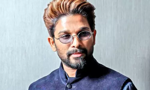 Allu’s `100-Crore Blessing Allu’s `100-Crore Blessing