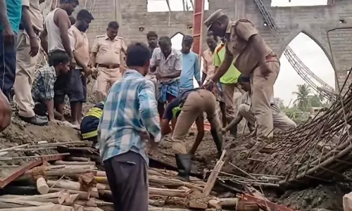 3 Killed, 11 Hurt as Roof of Church Under Construction Collapses in Vellore 3 Killed, 11 Hurt as Roof of Church Under Construction Collapses in Vellore