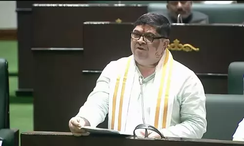Assembly Adopts Resolution Urging Centre To Include BC/OBC in National Census Assembly Adopts Resolution Urging Centre To Include BC/OBC in National Census