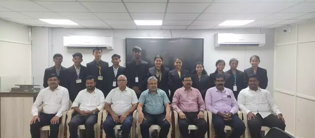 10 Tribal Students From AP EMRS to Meet President Murmu in Delhi 10 Tribal Students From AP EMRS to Meet President Murmu in Delhi