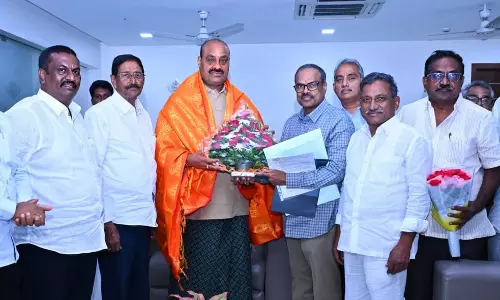 Atchannaidu Details ₹657-Crore Package to Give AP Poultry Sector a Boost Atchannaidu Details ₹657-Crore Package to Give AP Poultry Sector a Boost
